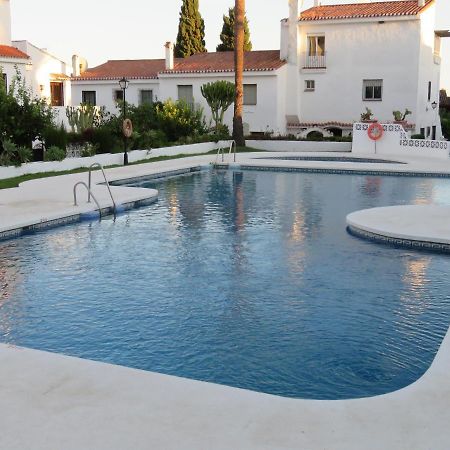 Apartamento Bien Situado En Marbella Luaran gambar