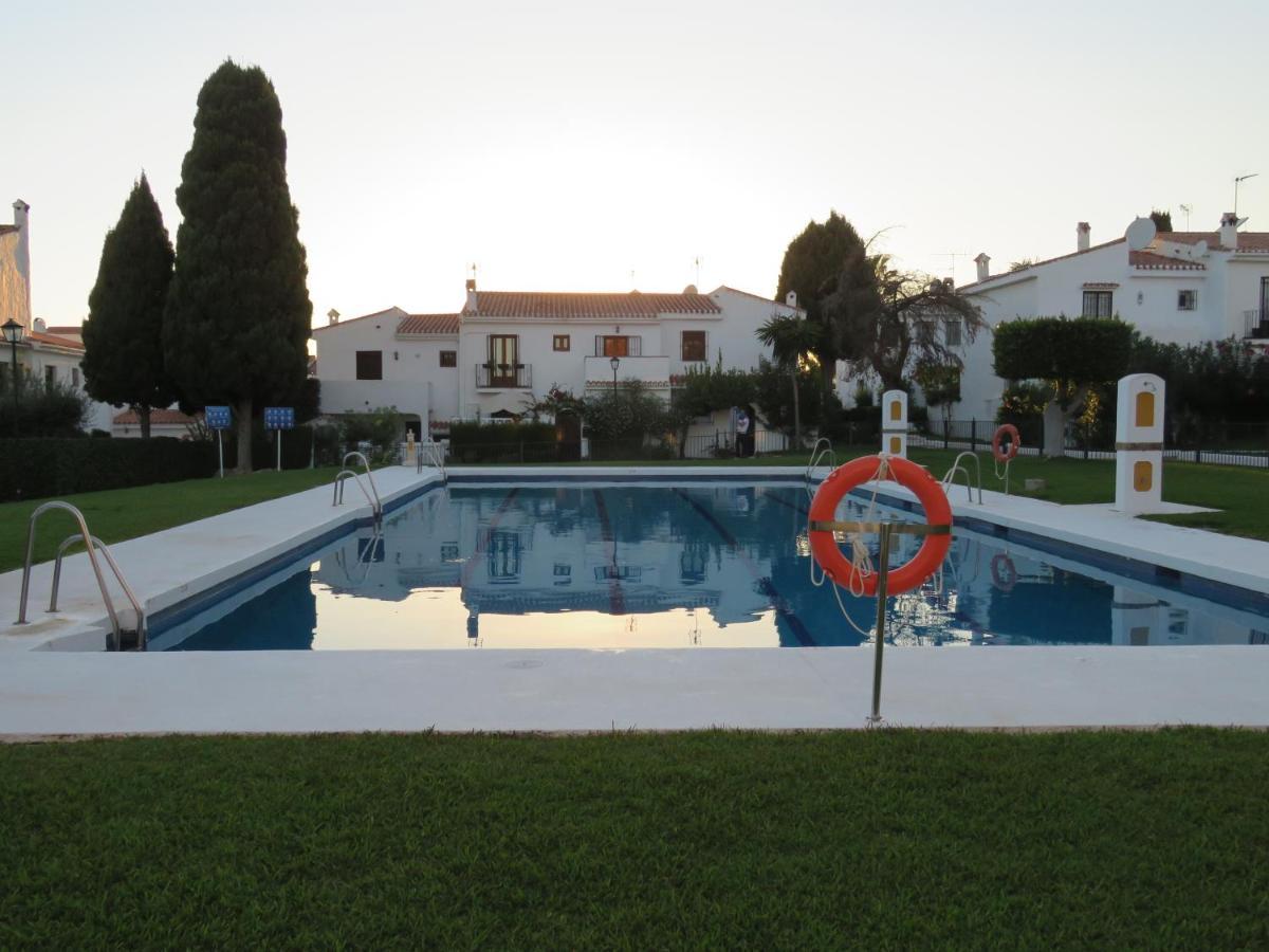 Apartamento Bien Situado En Marbella Luaran gambar