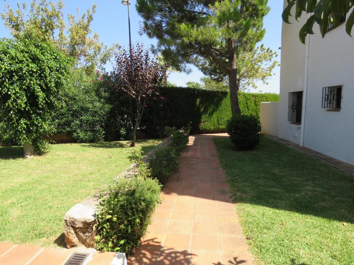 Apartamento Bien Situado En Marbella Luaran gambar