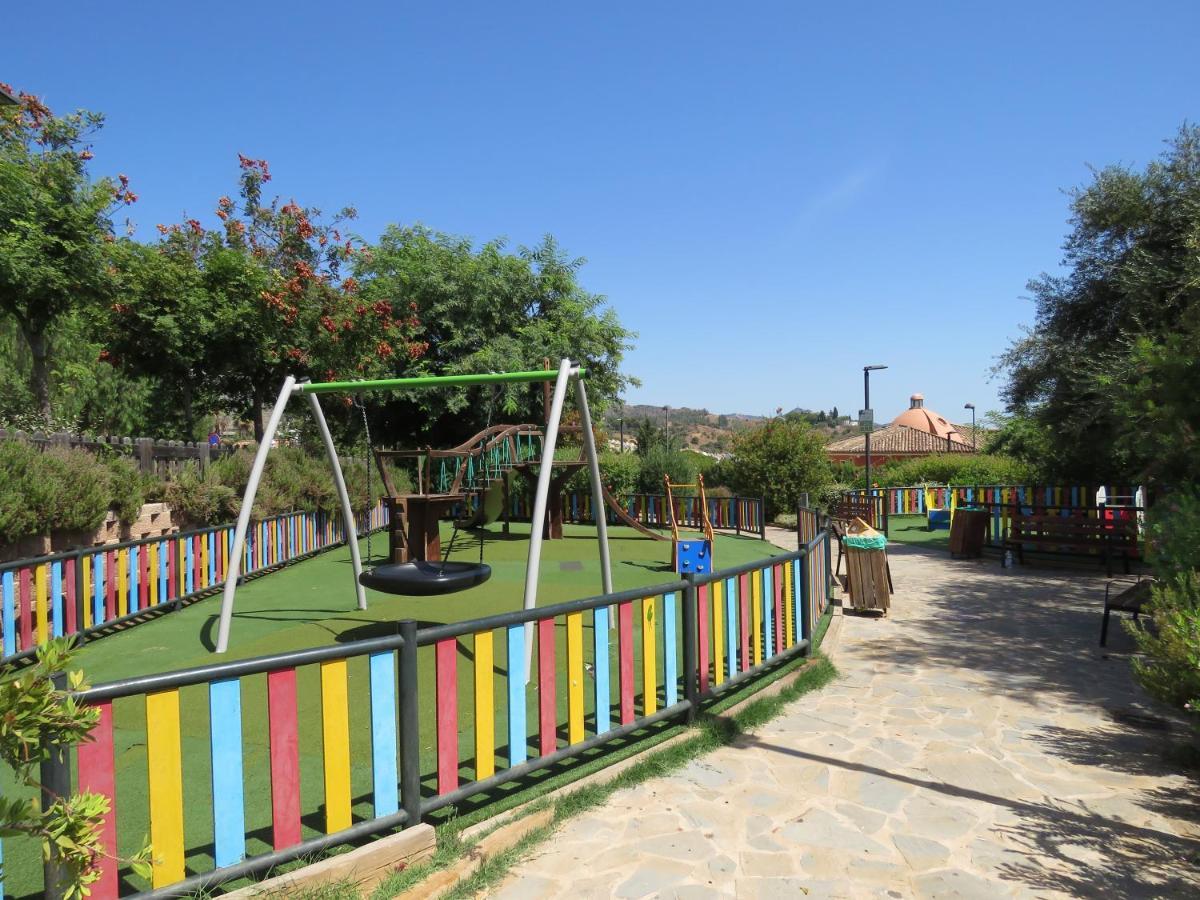 Apartamento Bien Situado En Marbella Luaran gambar