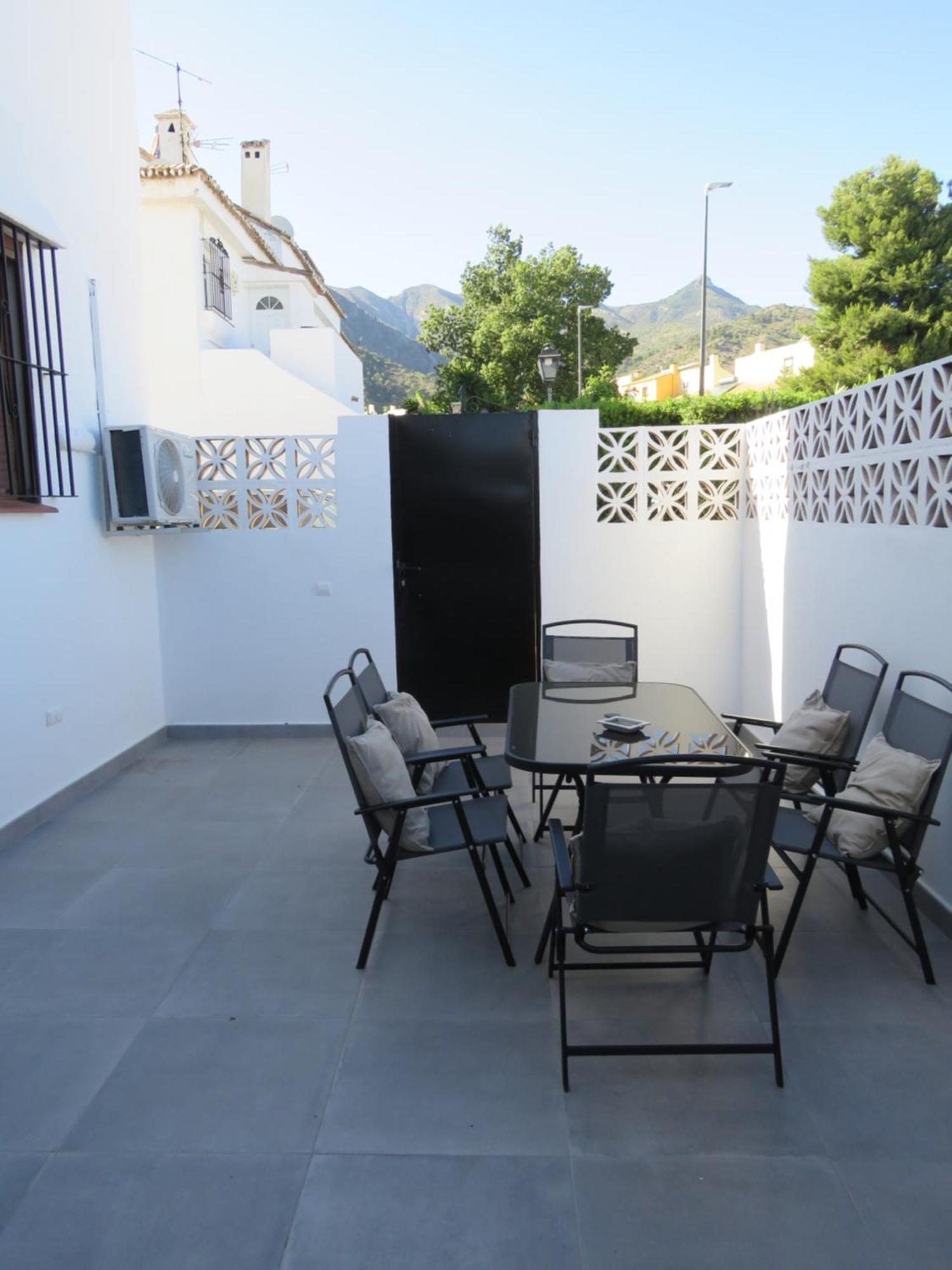 Apartamento Bien Situado En Marbella Luaran gambar
