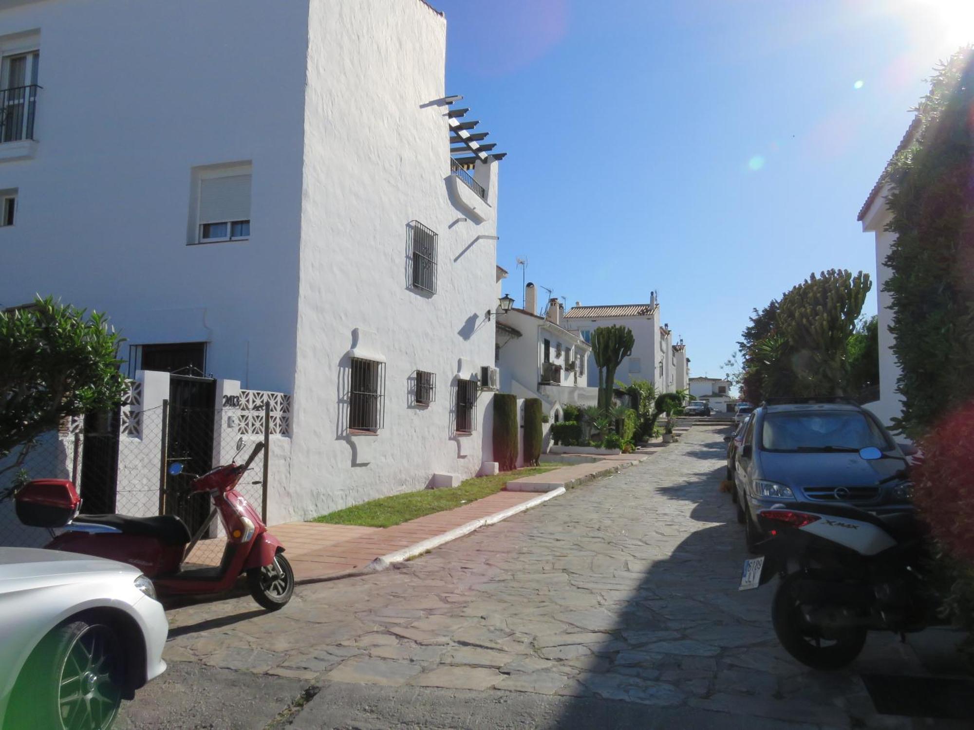 Apartamento Bien Situado En Marbella Luaran gambar