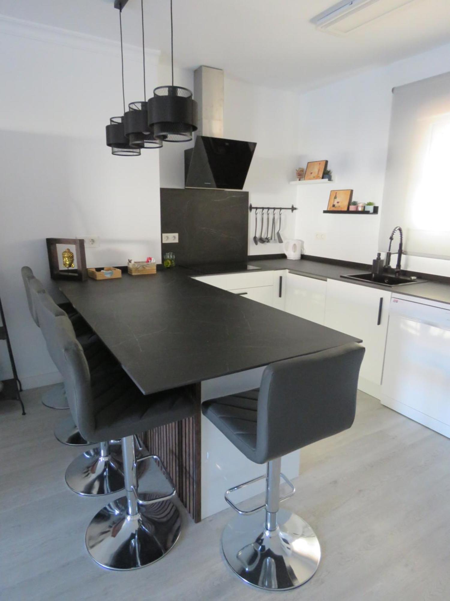 Apartamento Bien Situado En Marbella Luaran gambar